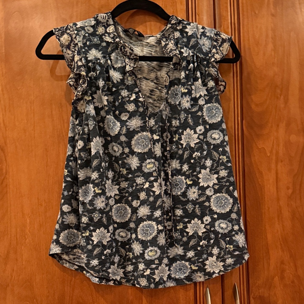 Lucky Brand Blue and White Floral Blouse